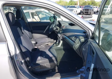 2016 Subaru Forester 2.5I Premium z USA, uszkodzony, nr VIN JF2SJADC9GH405917